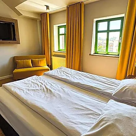 Zaspany Piec 3* Ukta